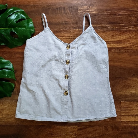 Tops - ☀️3/$10☀️ Button down Tank
